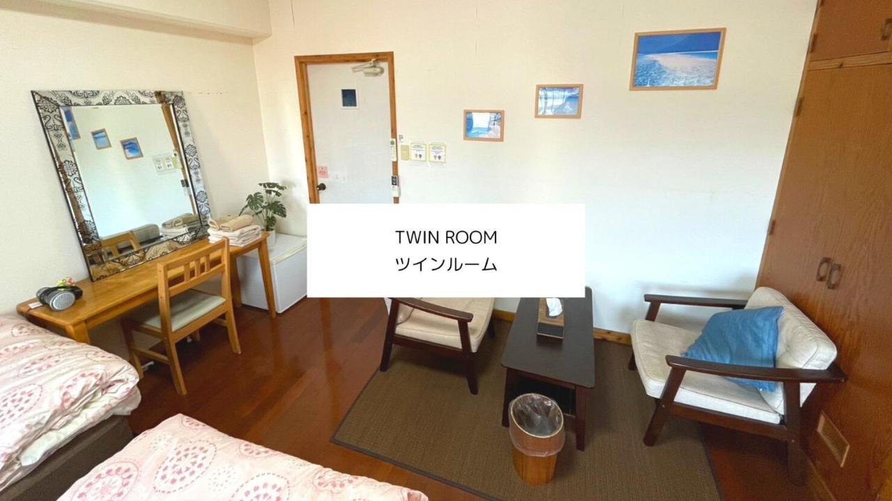 All Friends Guest House Наго Екстериор снимка