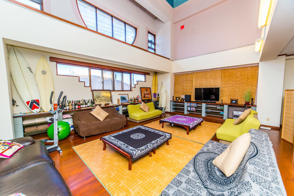 All Friends Guest House Наго Екстериор снимка