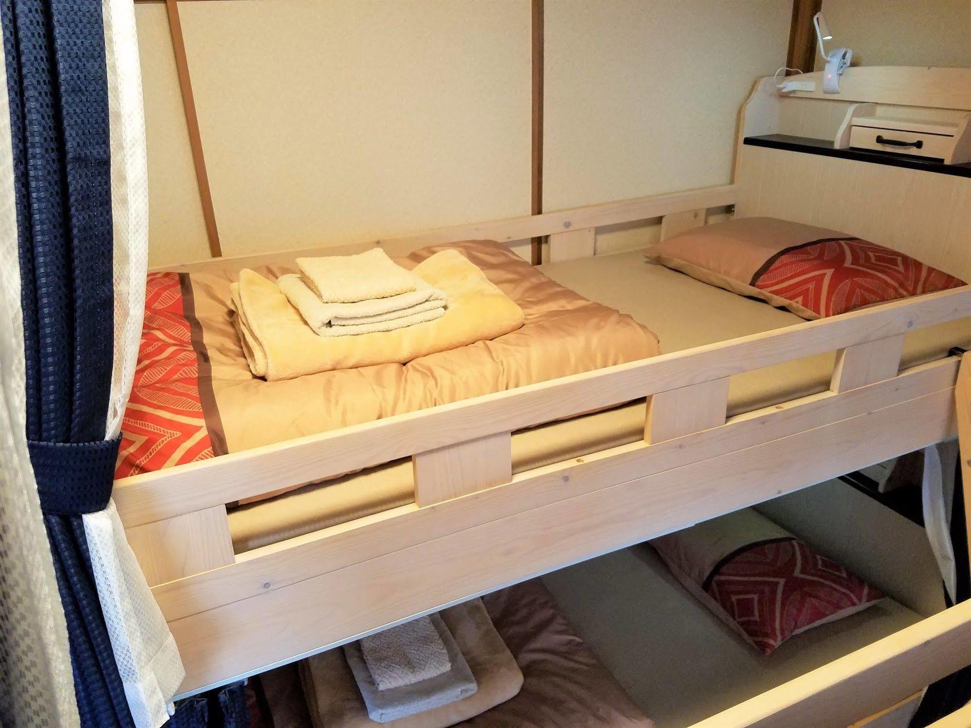 All Friends Guest House Наго Екстериор снимка
